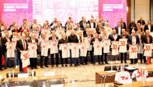 Собранието на ФФМ, на 30-годишнината од приемот на Македонија во ФИФА: Сите во мак-фудбалот сме еден тим… (ФОТОГАЛЕРИЈА)