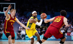 Австралија со кошаркарска лекција за Шпанија