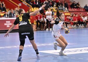 Црна Гора сепак пресилна за нашите ракометарки